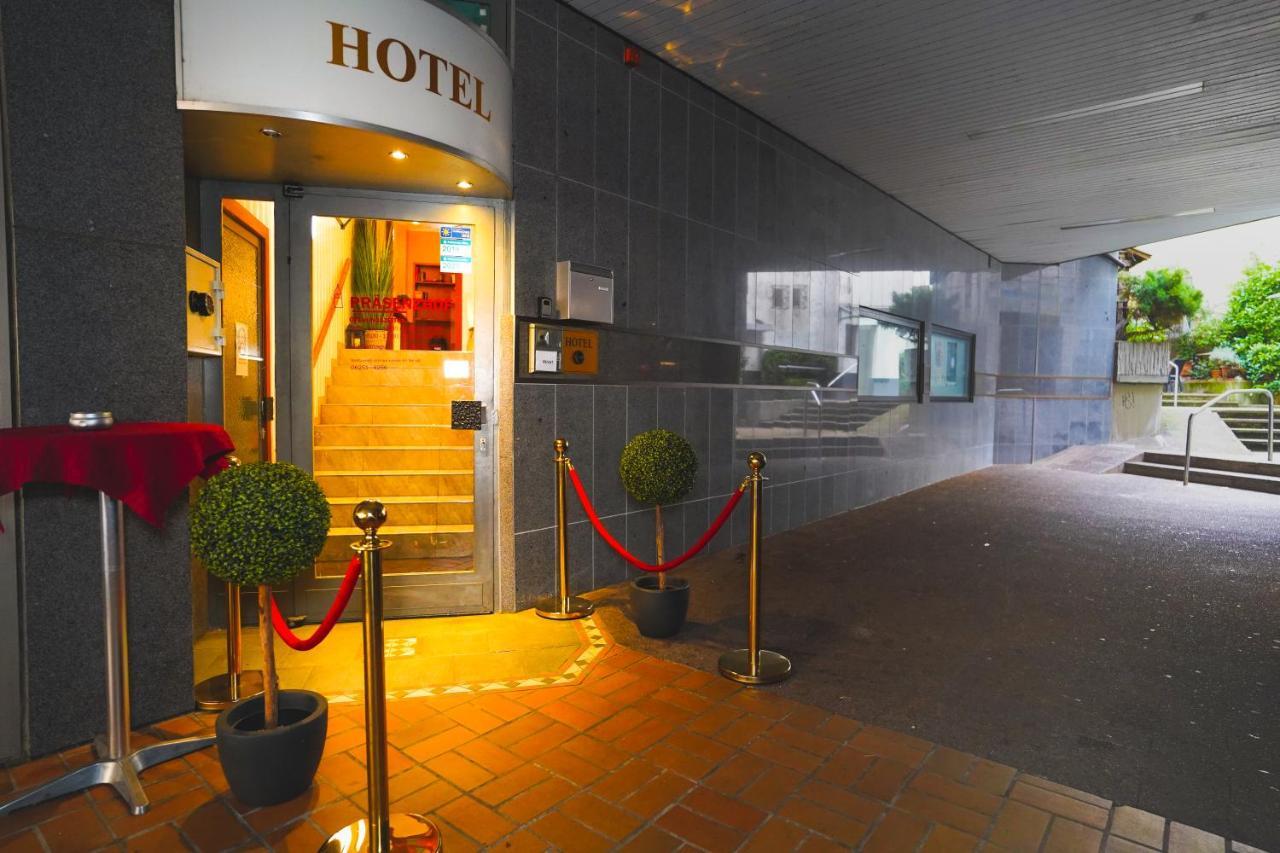 Gaestehaus Praesenzhof ベンスハイム エクステリア 写真