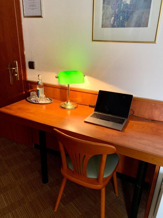 Gaestehaus Praesenzhof ベンスハイム エクステリア 写真